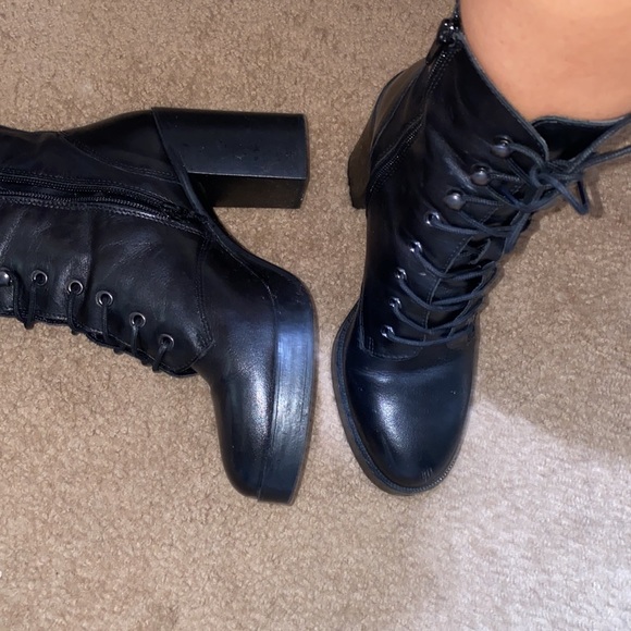 Steve Madden Loring Black Leather Boots - Picture 2 of 8